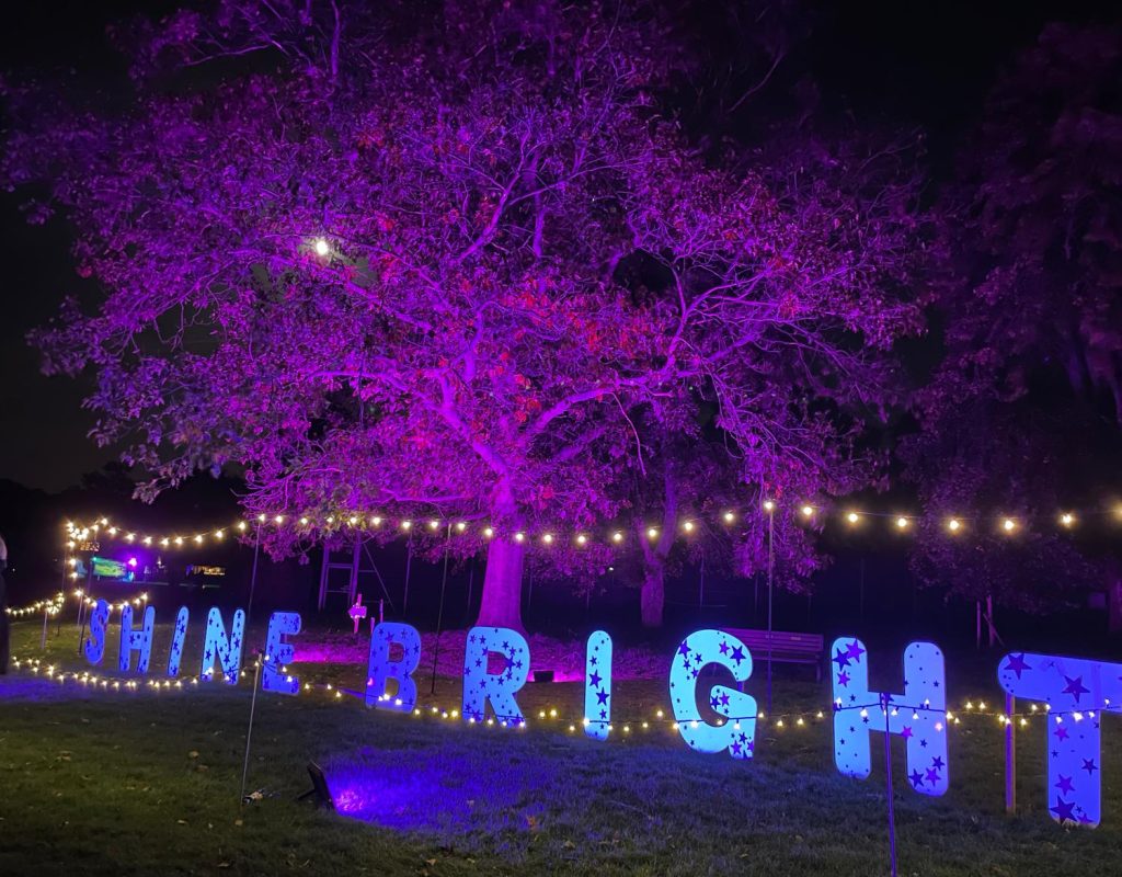 SHINE BRIGHT Glow Lettes